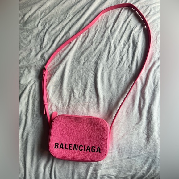 pink balenciaga crossbody camera bag purse - Picture 2 of 8